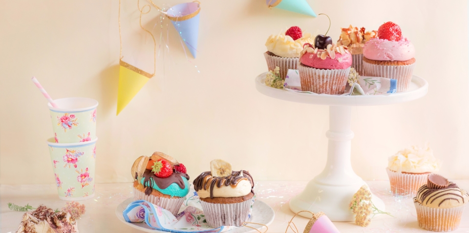 cupcakegroupshot1
